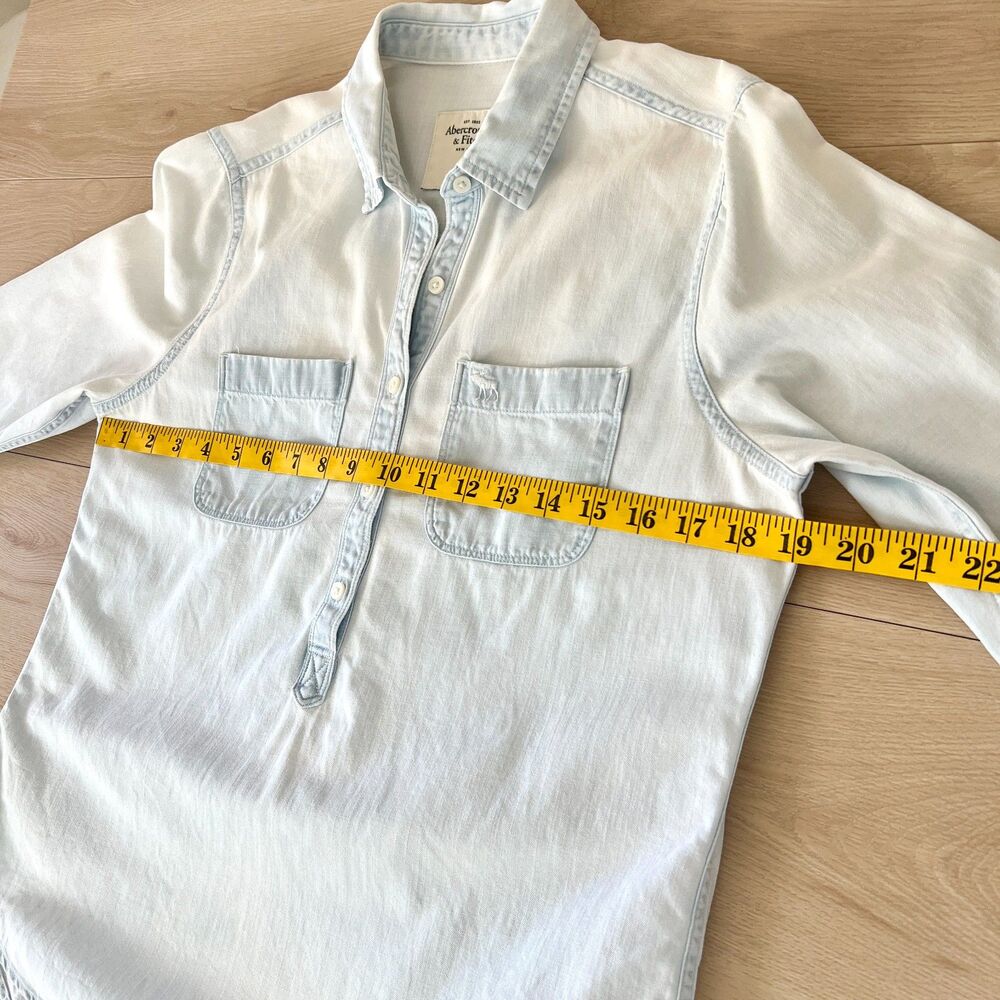 Abercrombie & Fitch 100% Cotton Light Blue Denim Quarter Button-up Shirt Sz S - Picture 12 of 16